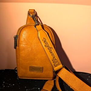 Wrangler Crossbody Sling Bag Brown